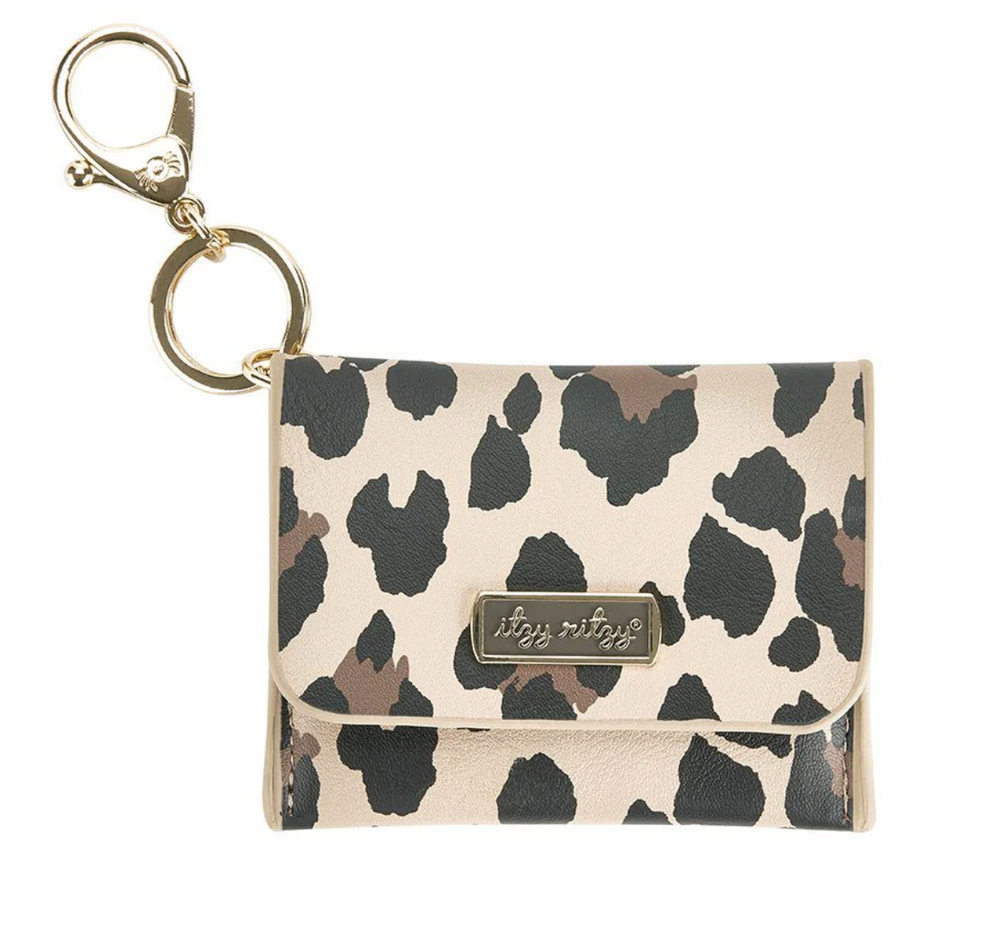 
            
                Load image into Gallery viewer, Itzy Ritzy Wallet Key Chain // Pre-order
            
        